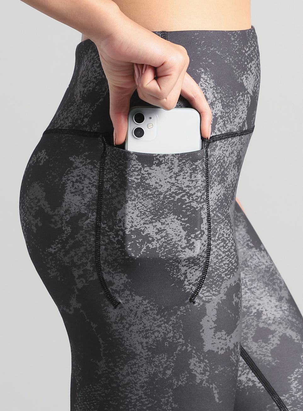 Women's Black Printed Train All Day COMFlex Tights