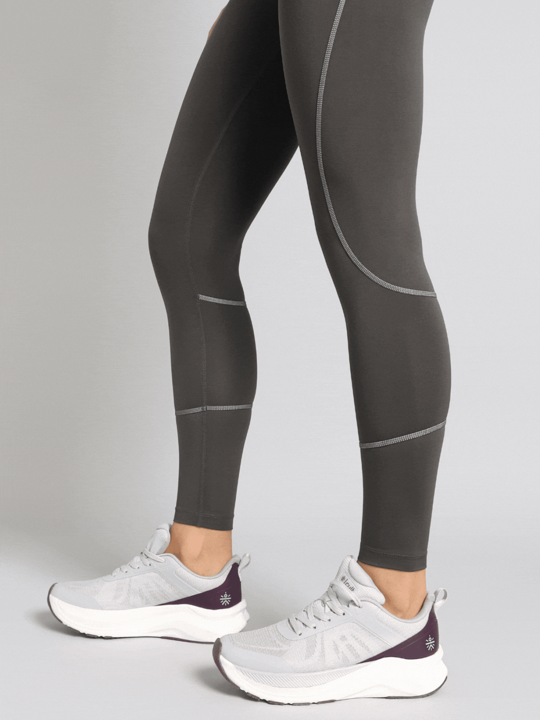 Women's Dark Grey Absolute Fit Solid Running Tights