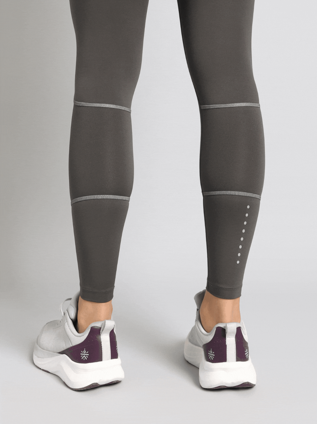 Women's Dark Grey Absolute Fit Solid Running Tights