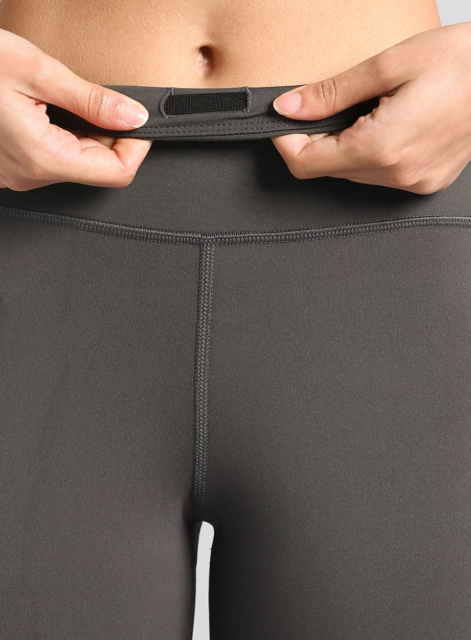 Women's Dark Grey Absolute Fit Solid Running Tights