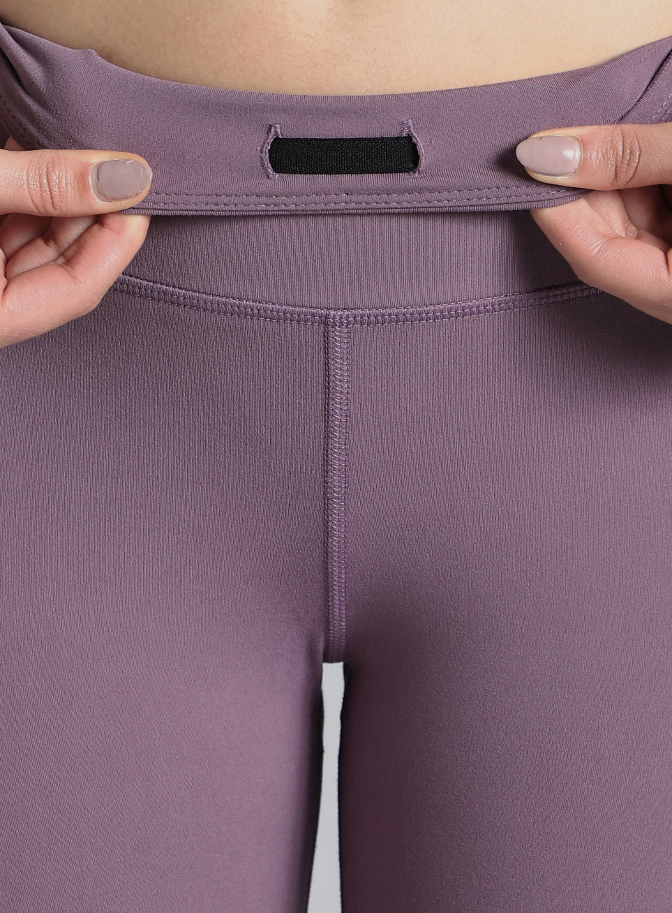 Women's Purple Absolute Fit Tights with Logo Print and Back Pocket
