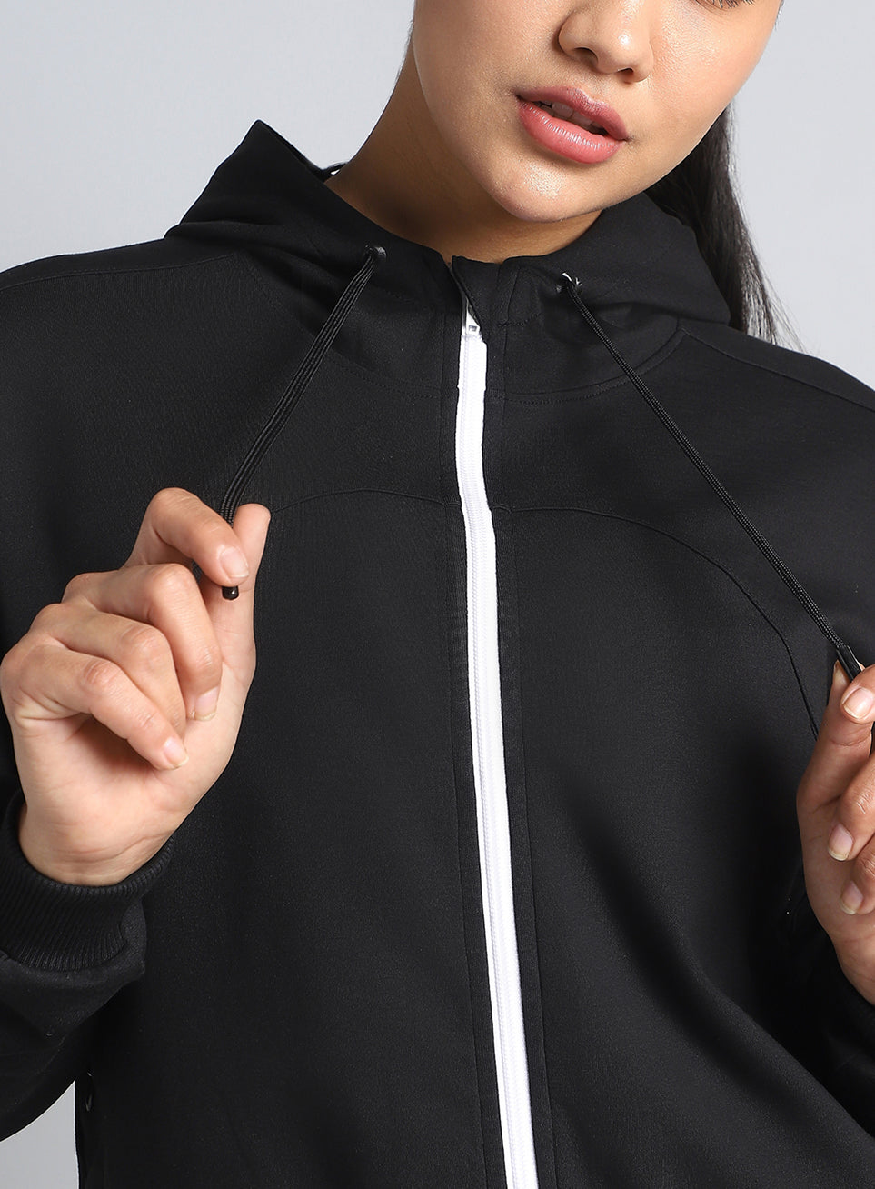 Women's Black Workout Essential Cropped Jacket