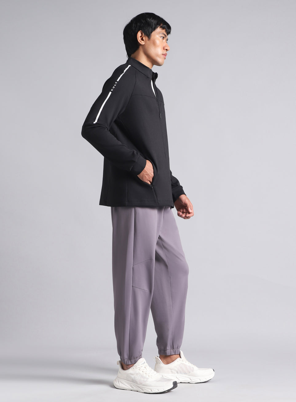 Men's Black Training Essential Mid Layer Jacket