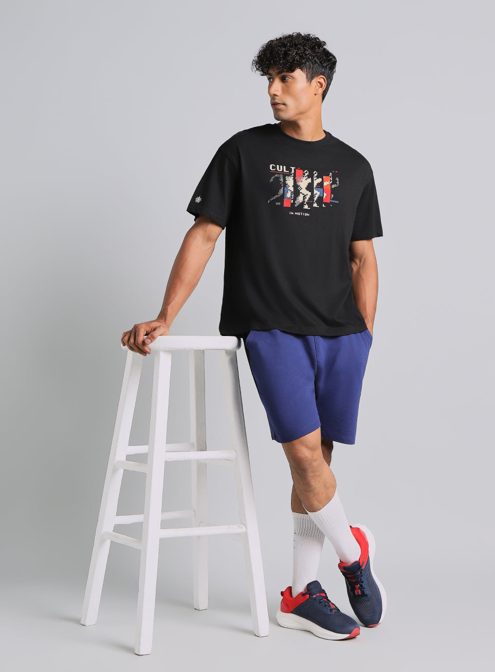 Cult Men's Black in Motion Graphic Relaxed Fit T-shirt