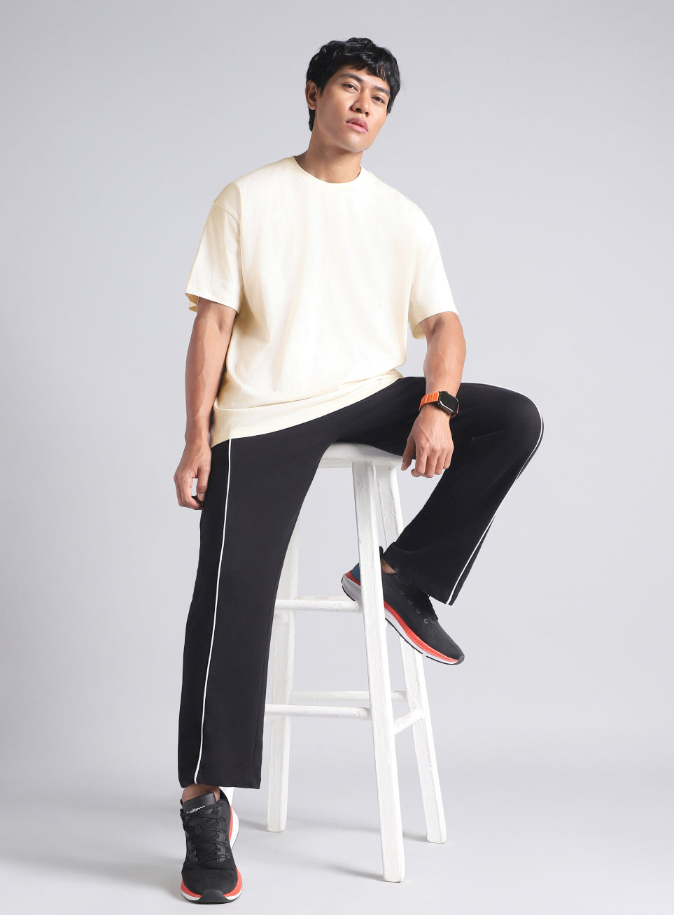 Men's Off White Oversized Graphic T-shirt