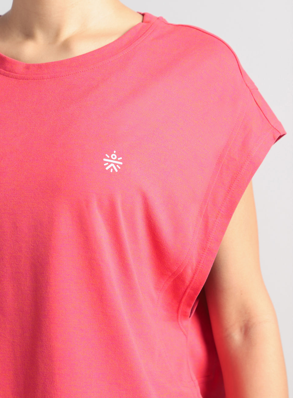 Women's Pink Muscle Flex COMFORtech™ T-shirt