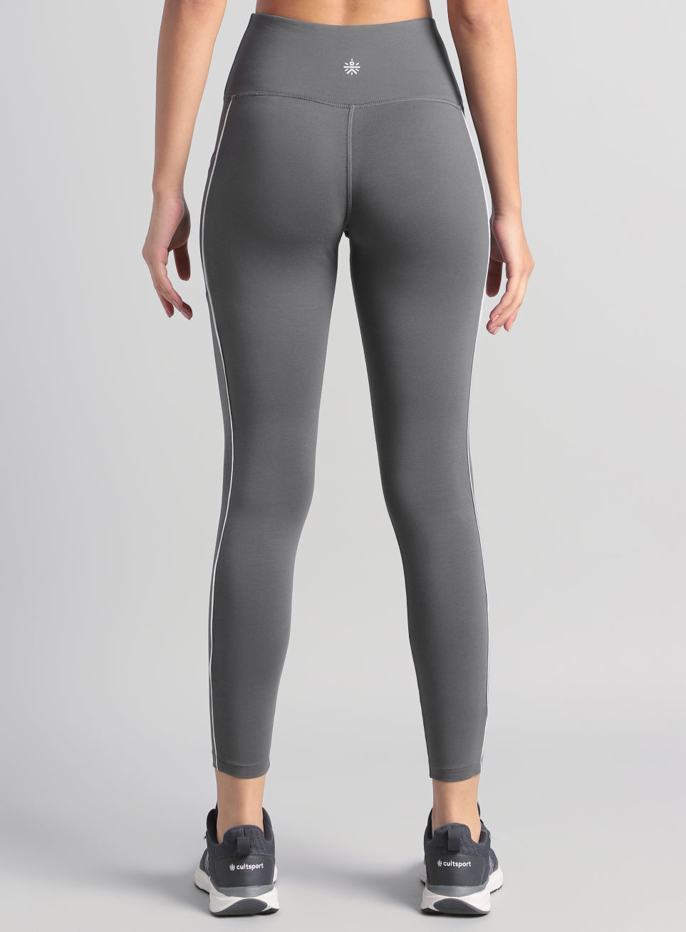 Women's Dark Grey Train and Flow Cotton Tights