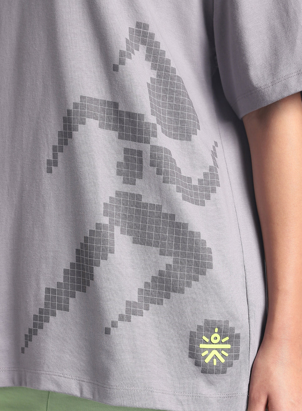 Women's Grey On The Move Graphic Oversized Fit T-shirt