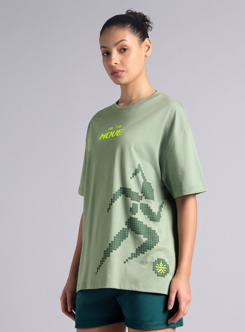 Women's Olive On The Move Graphic Oversized Fit T-shirt