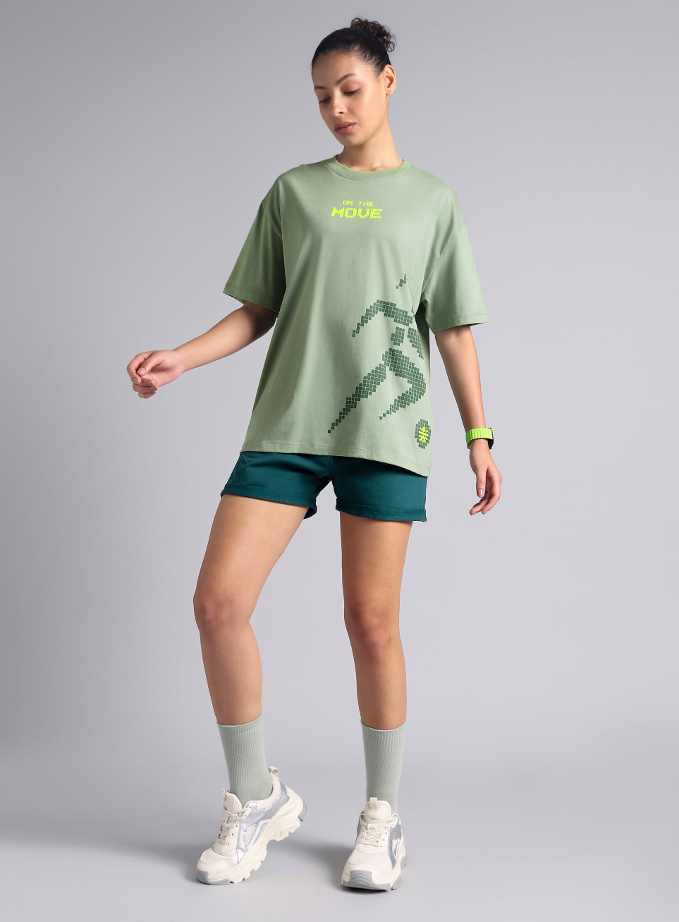 Women's Olive On The Move Graphic Oversized Fit T-shirt