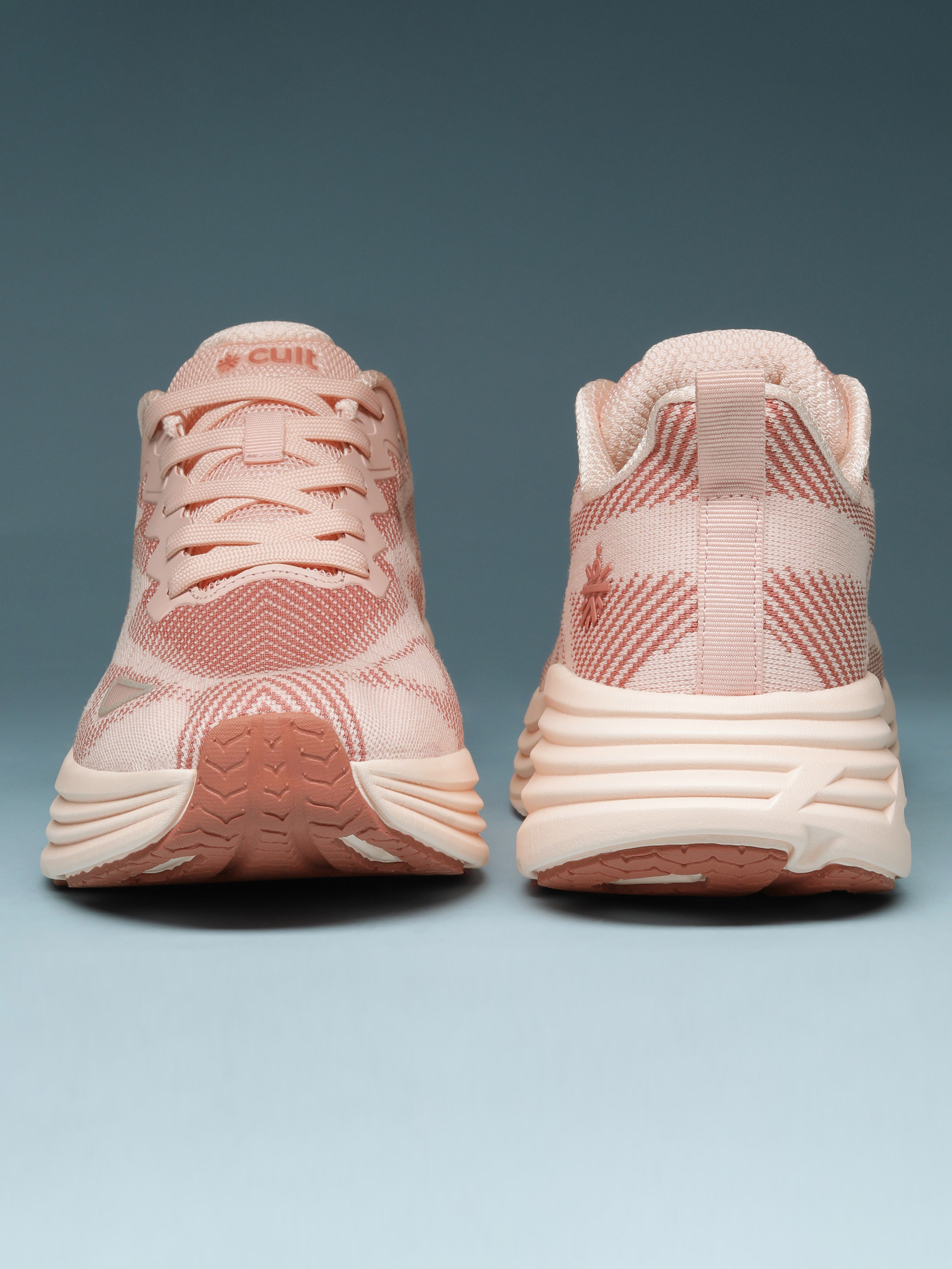 cult Women's PaceLite Walking Shoes - Peach