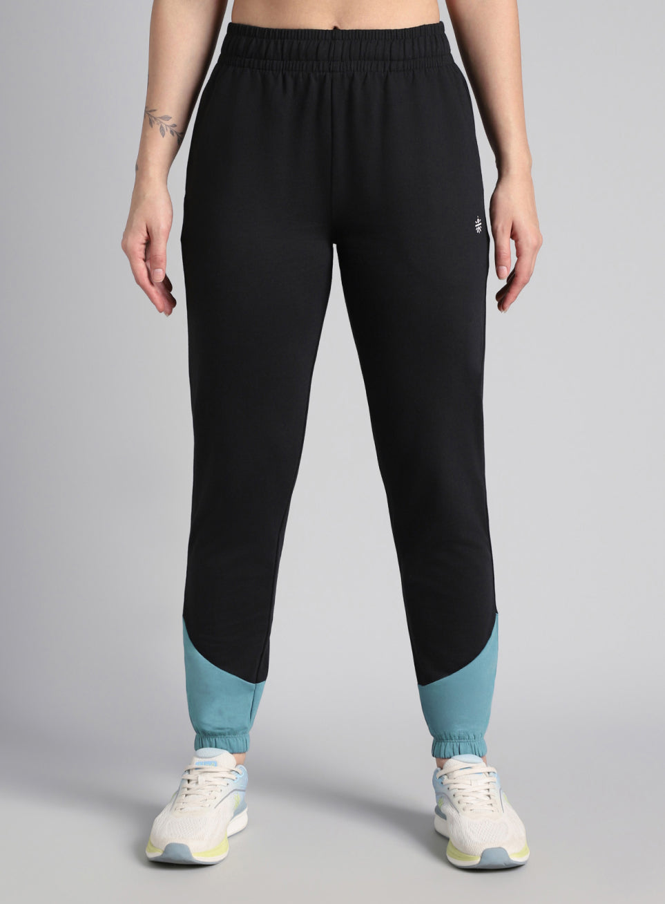 Women's Black Play in Leisure Joggers