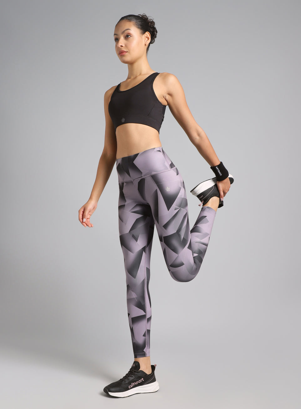 Women's Black Feel the Beat Printed Tights