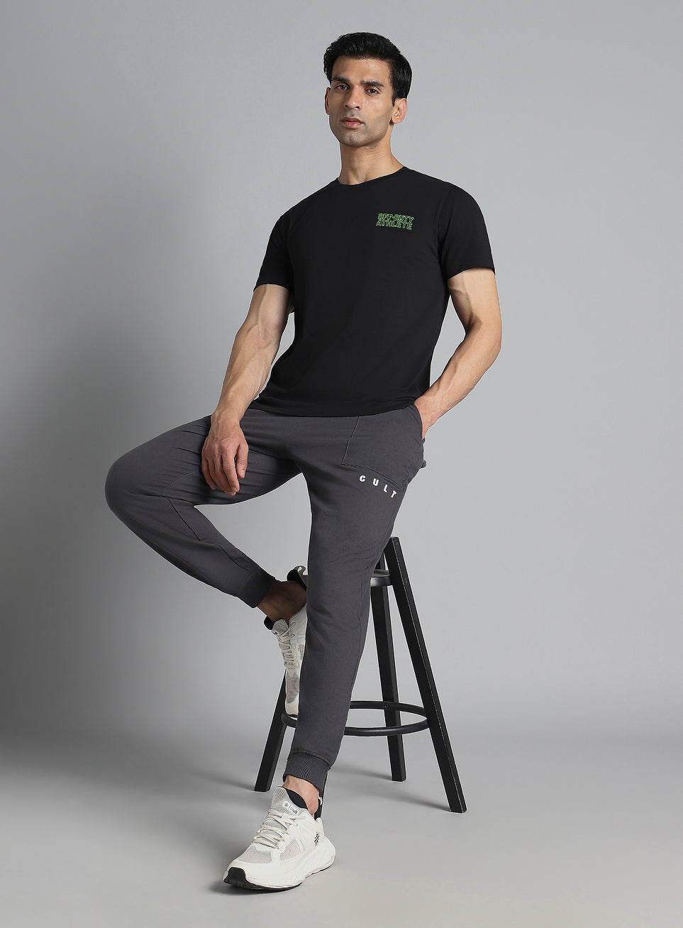 Men's Black Off Duty Print Graphic T-shirt