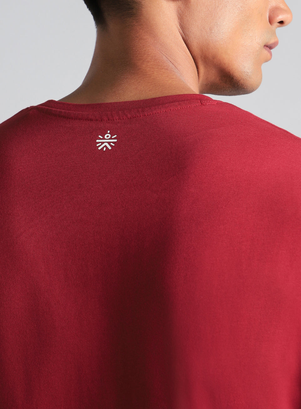 Men's Maroon In Motion Graphic T-shirt