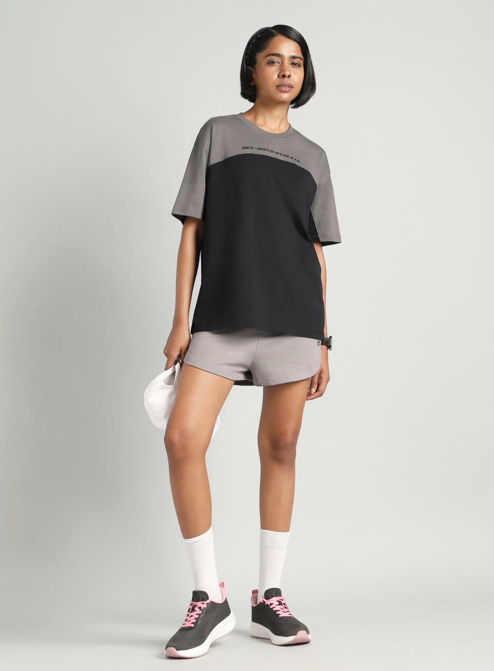 Women's Black Offbeat Colorblock Oversized Fit T-shirt