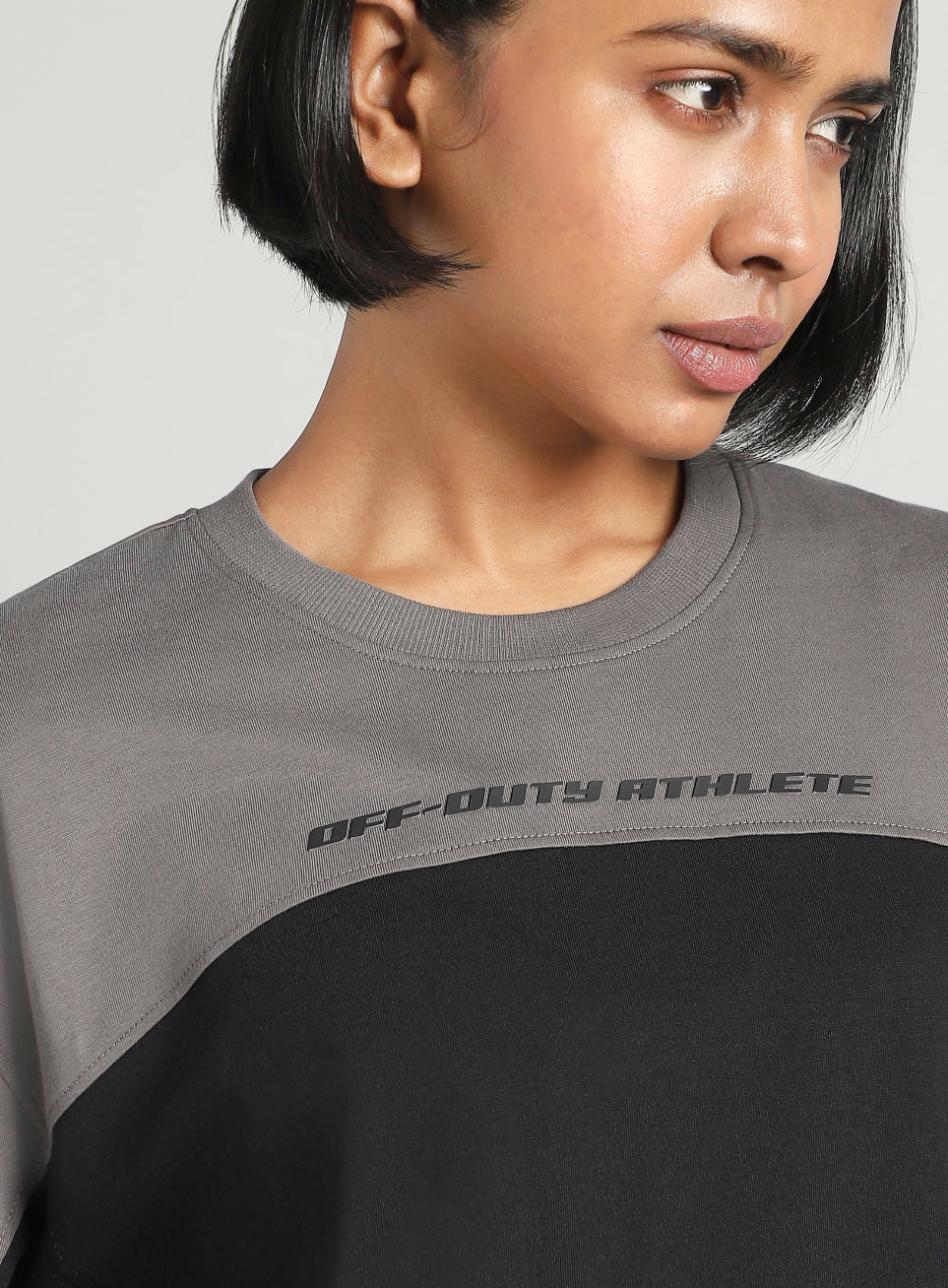 Women's Black Offbeat Colorblock Oversized Fit T-shirt