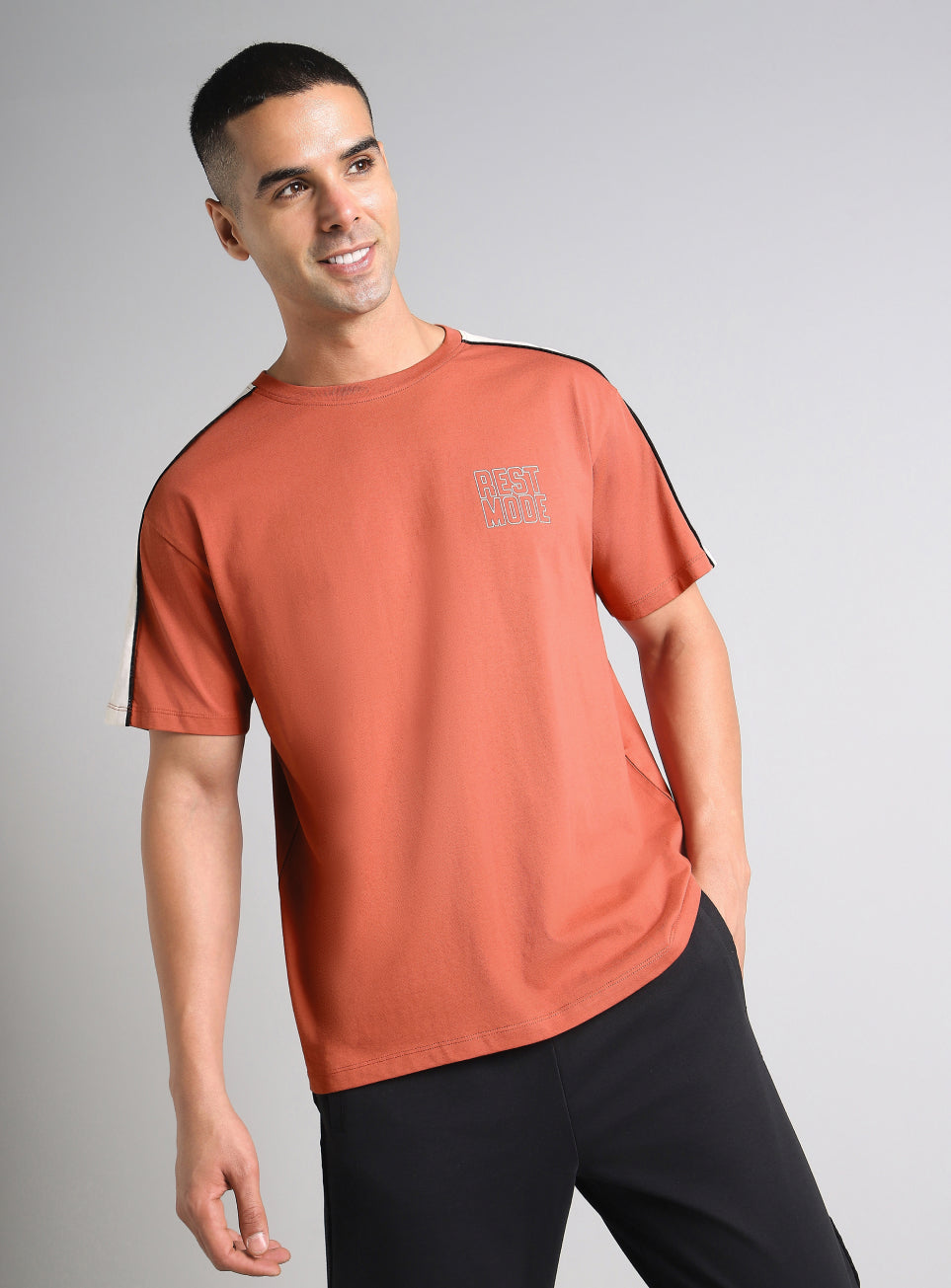 Men's Rust Rest Mode Relaxed Fit T-shirt
