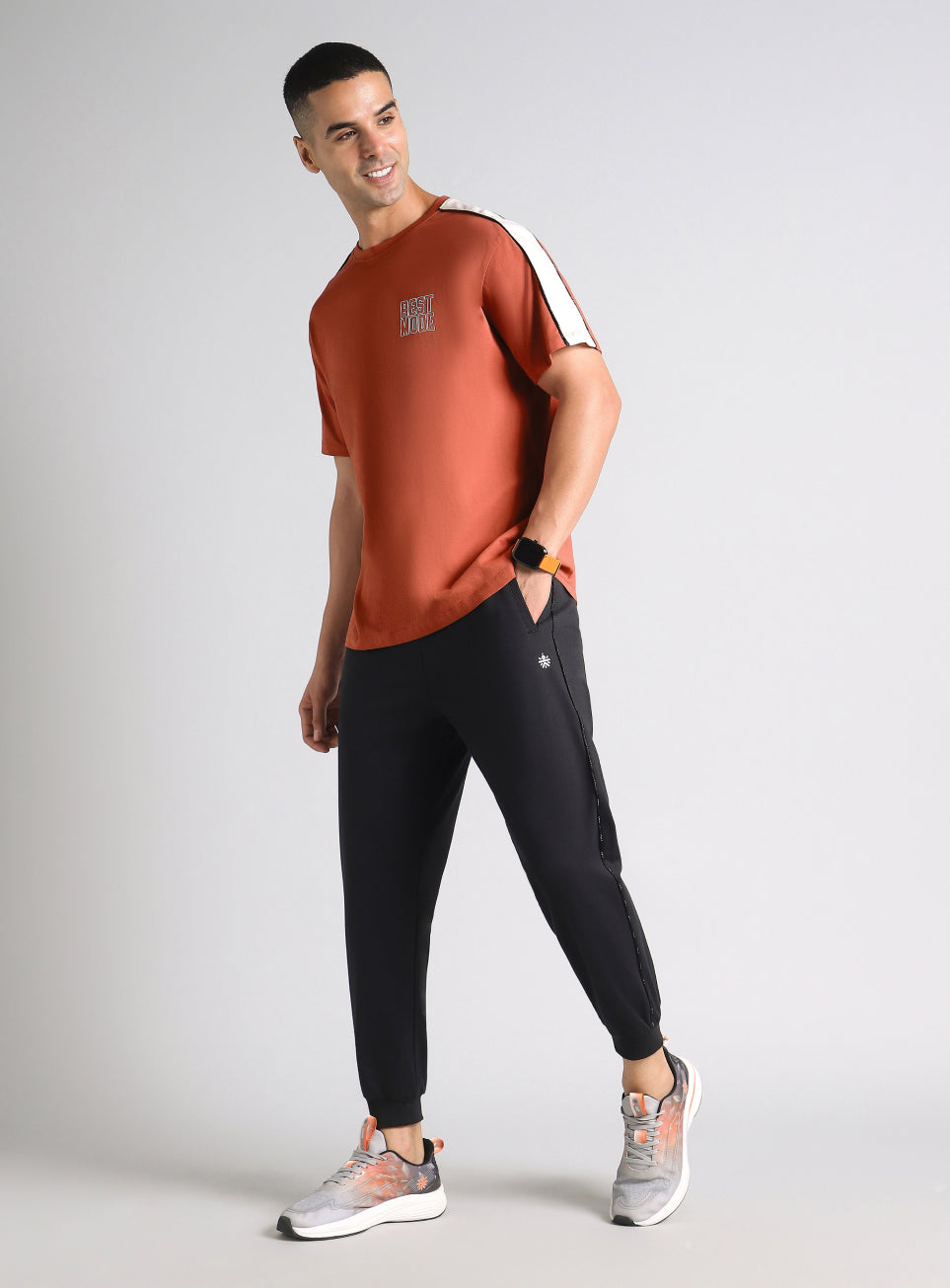 Men's Rust Rest Mode Relaxed Fit T-shirt