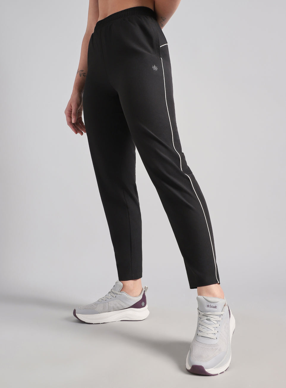 Women's Black Sprint Trackpant