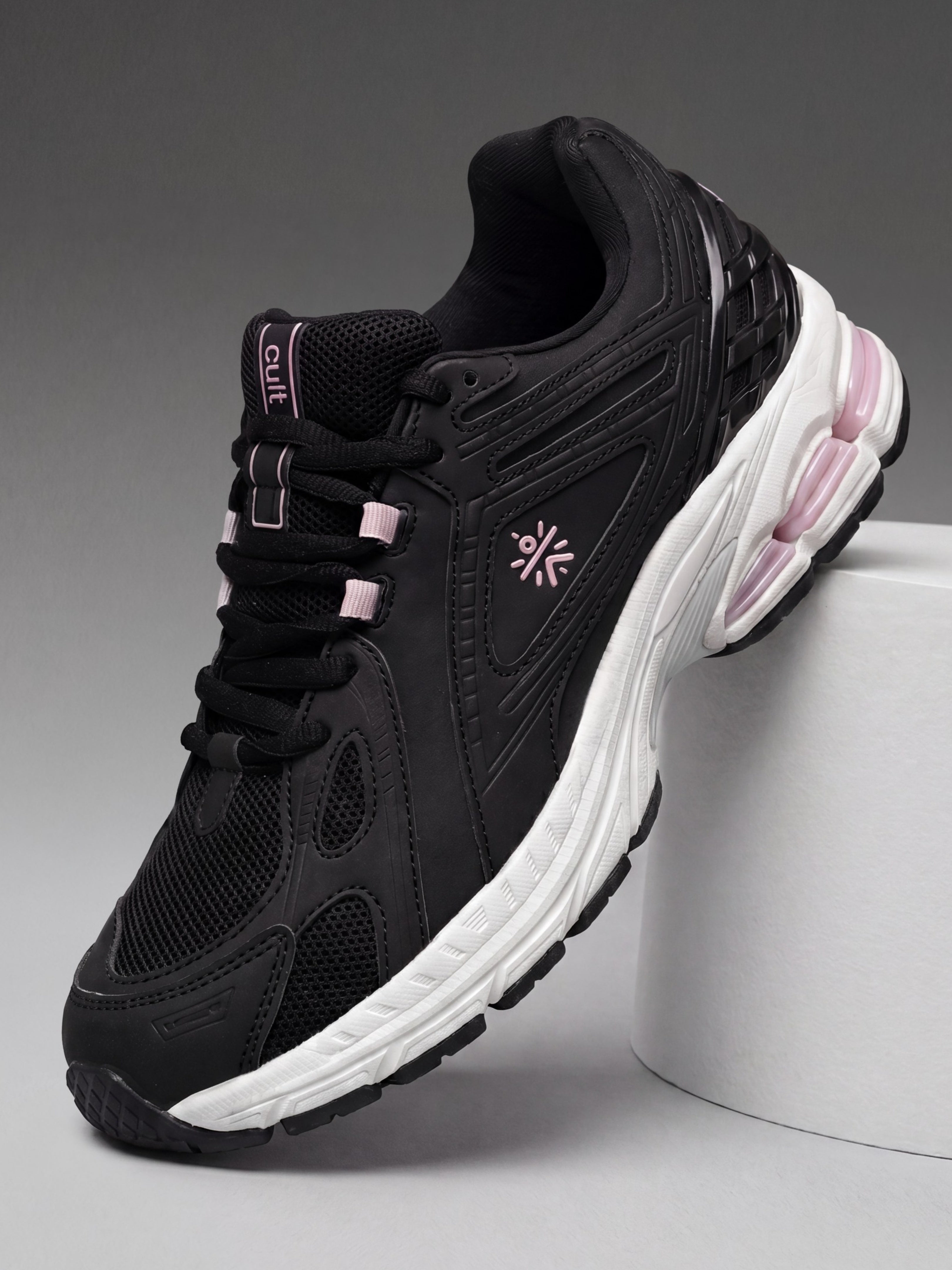 cult Women's GlideSync Sneakers - Black