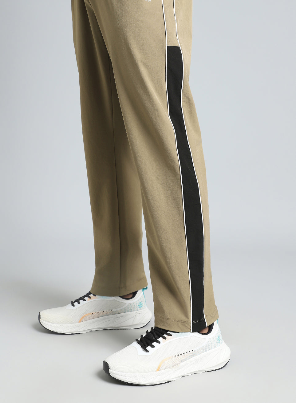 Men's L.Khaki Active Day Out Trackpants
