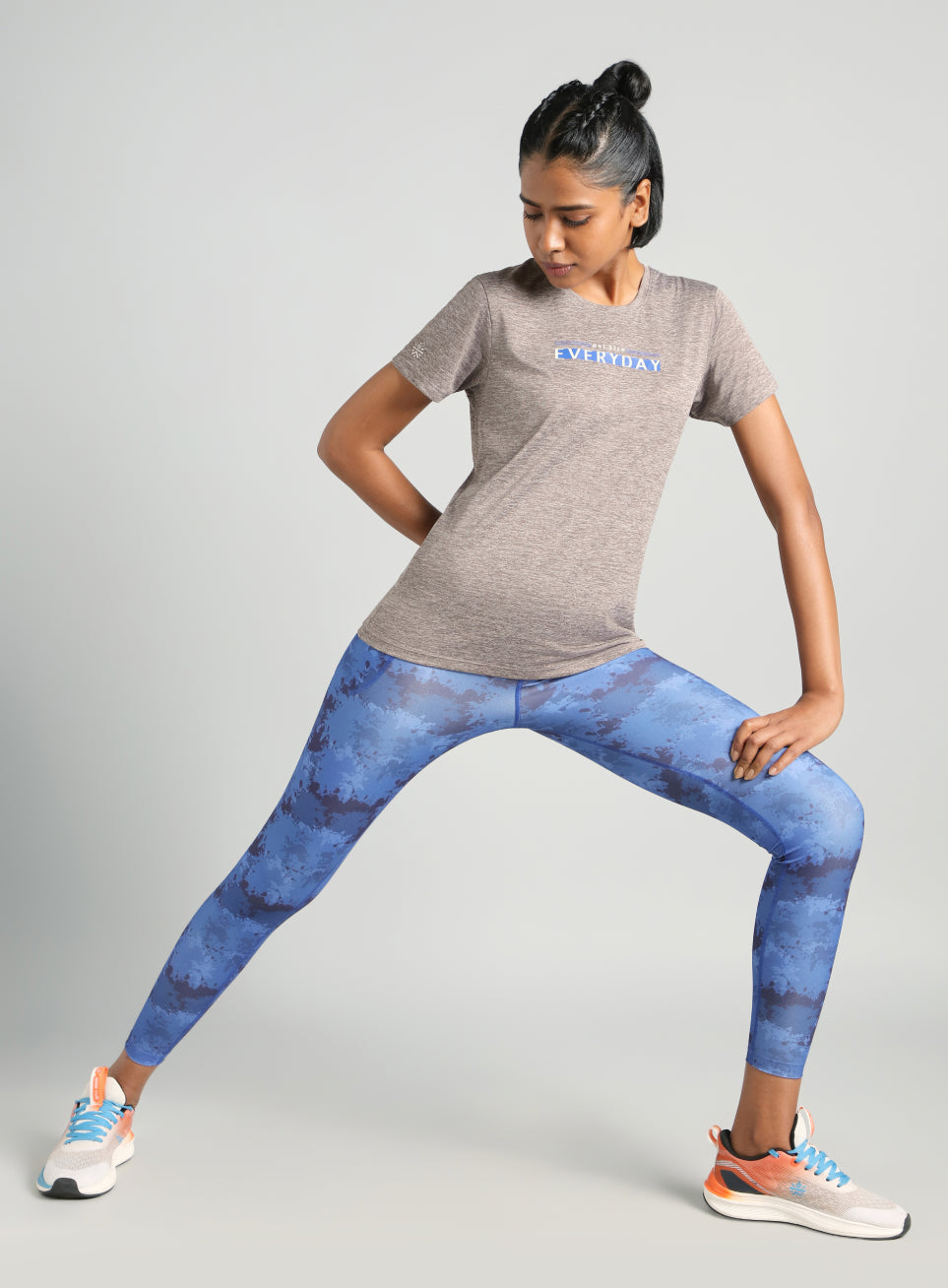 Women's Grey Training Textured T-shirt