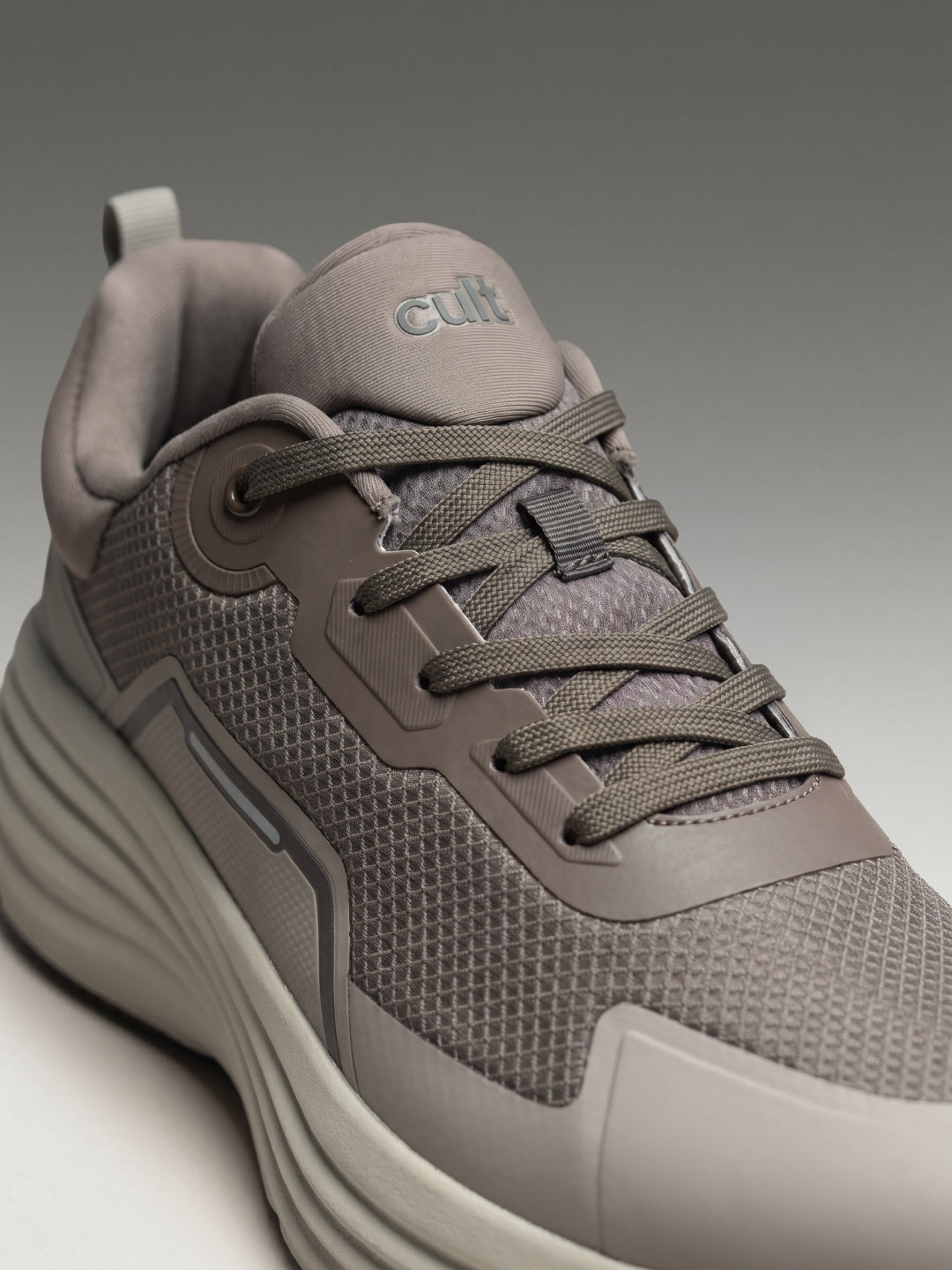 cult Men's GridWeave Walking Shoes - Light Brown
