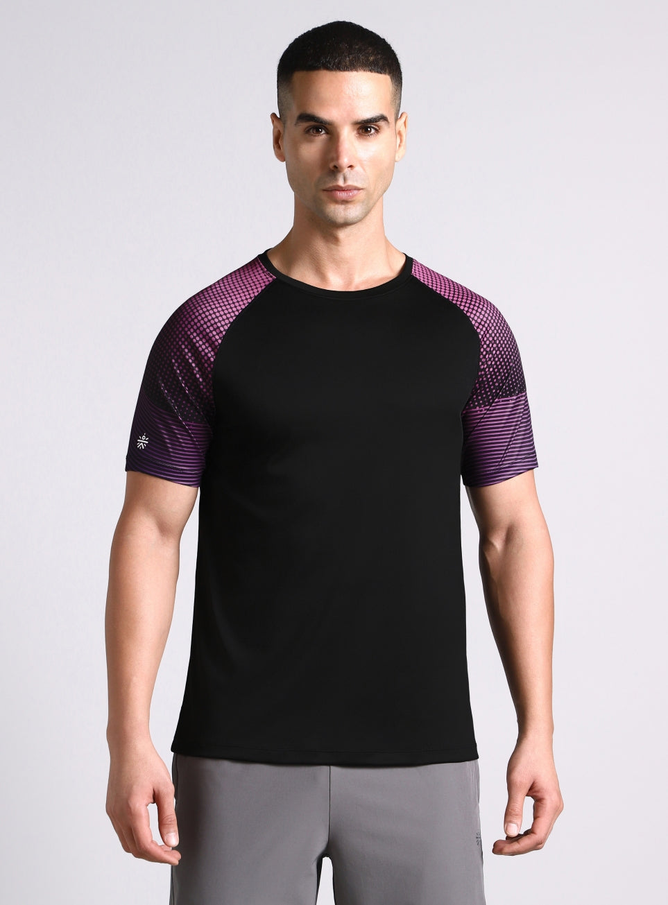 Men's Black Pop Up Training Essential T-shirt
