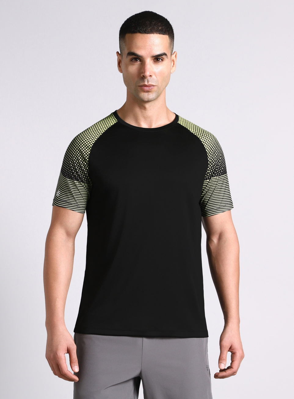 Men's Pop Up Training Essential T-shirt