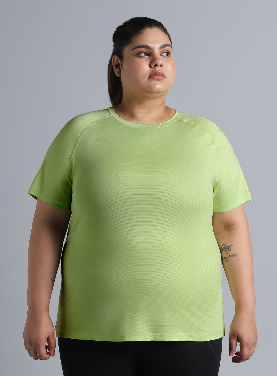 Women's Green Back Cut Out Plus Size T-shirt