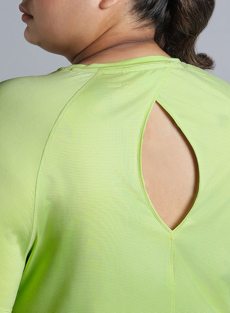 Women's Green Back Cut Out Plus Size T-shirt