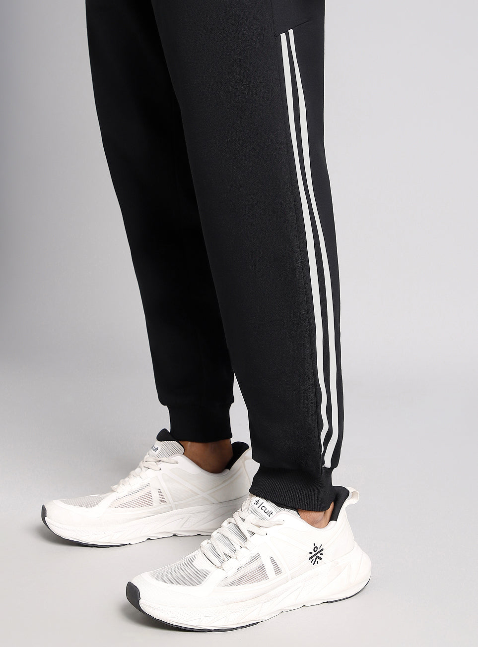 Men's Black Move In Style Joggers