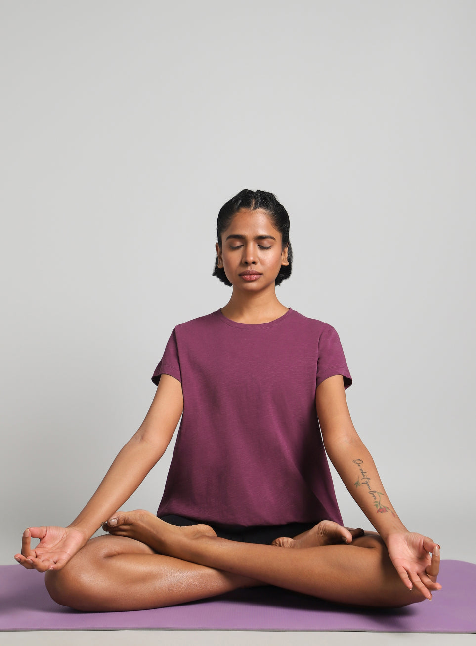 Women's Purple Flow Form Yoga T-shirt