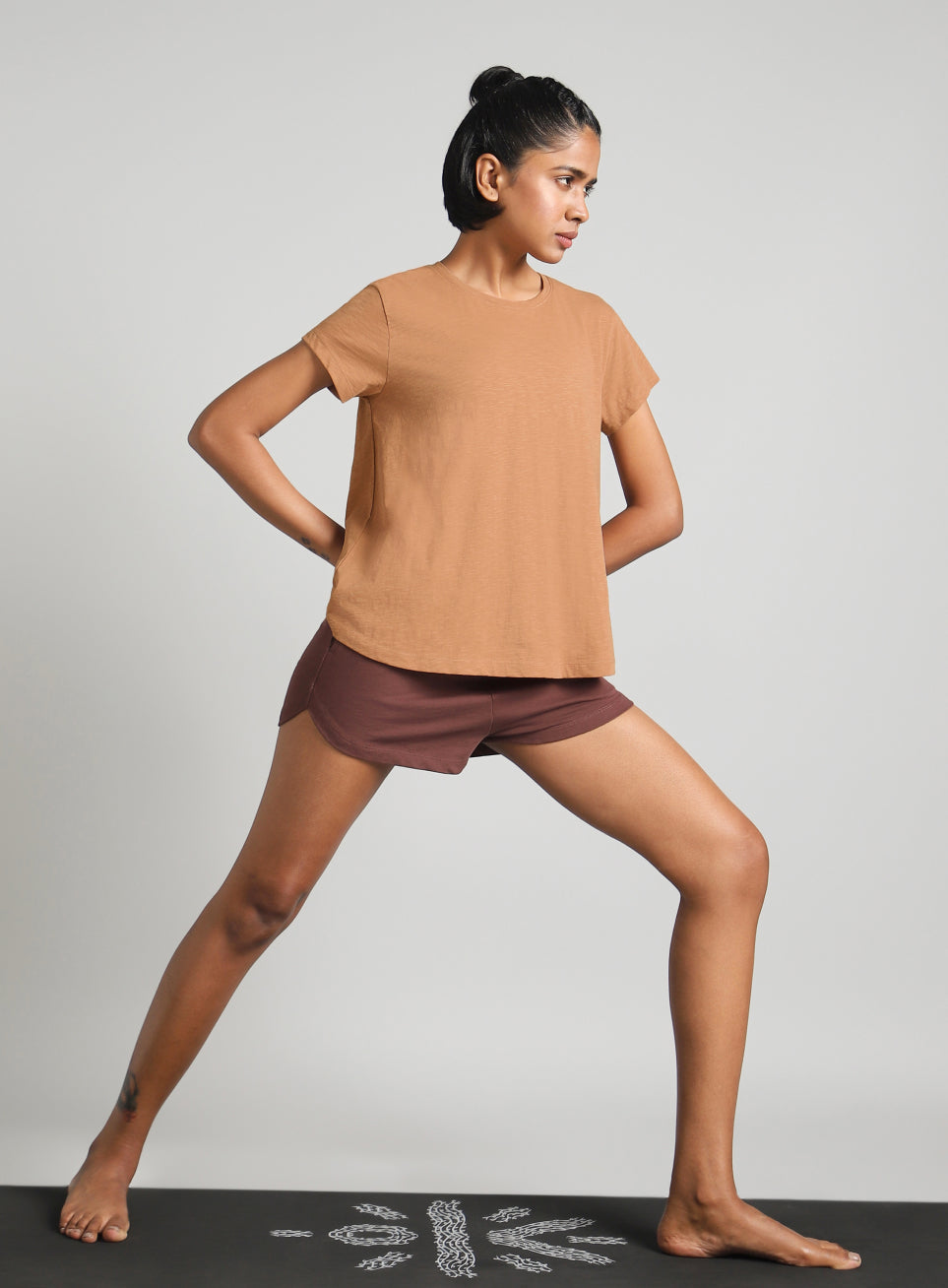 Women's Khaki Flow Form Yoga T-shirt