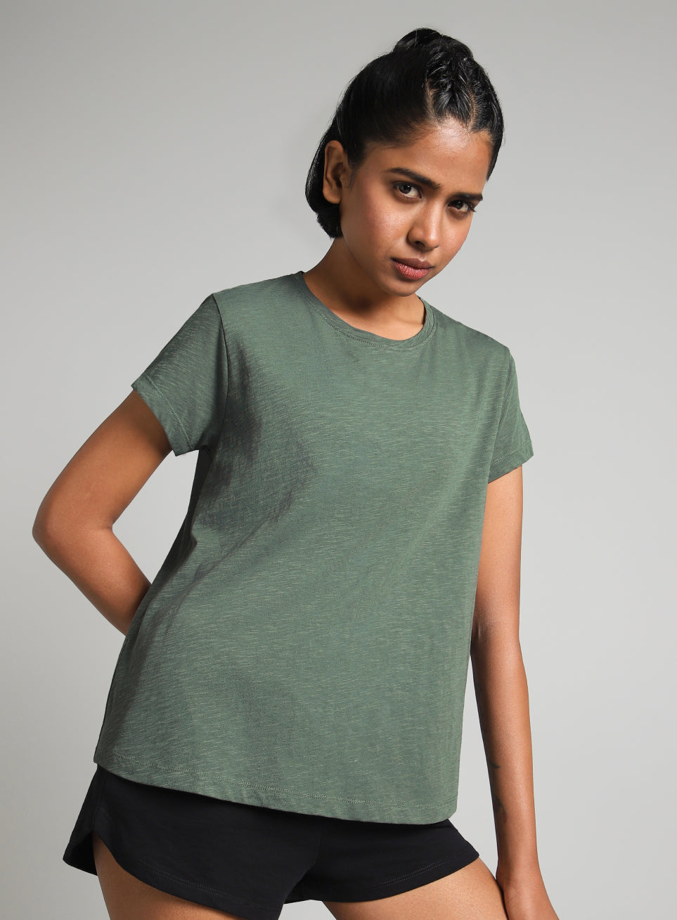 Women's Green Flow Form Yoga T-shirt