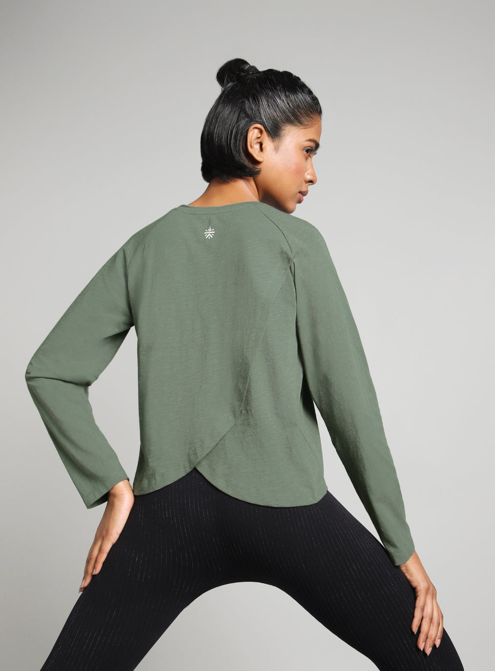 Women's Green Form Overlap Yoga T-shirt