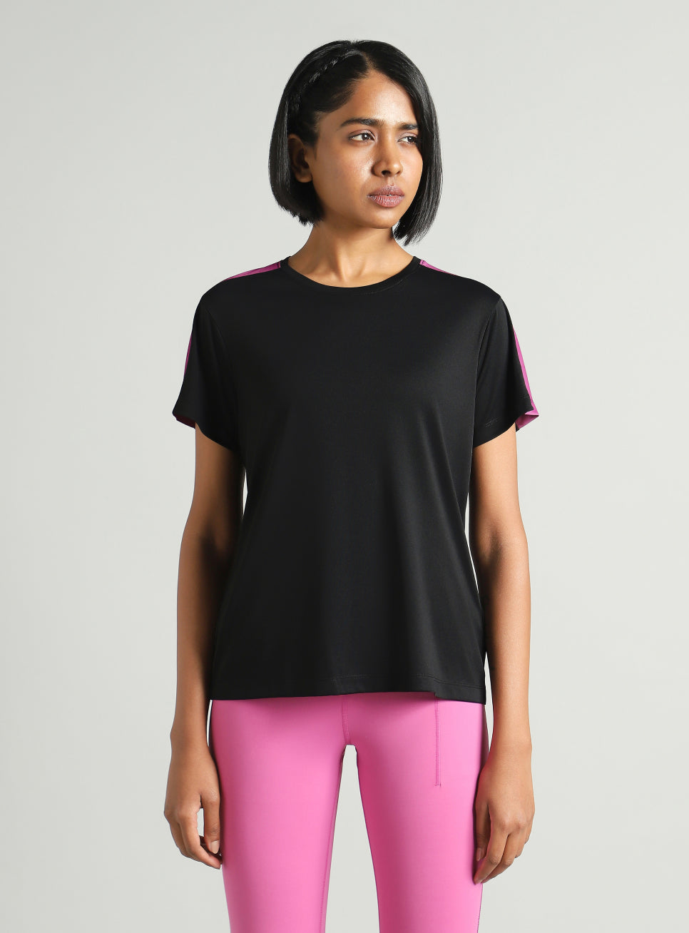 Women's Black Shoulder Pop Active T-shirt