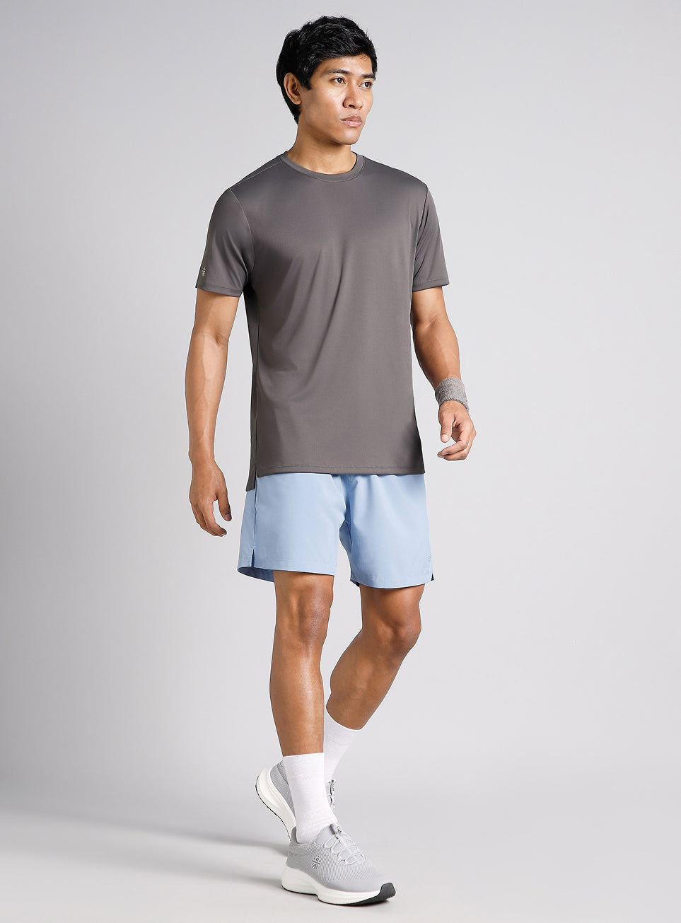 Men's Runner's Dark Grey Essential T-shirt