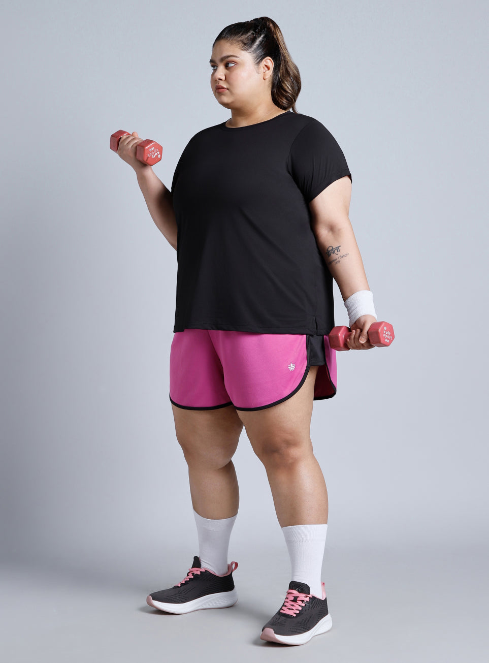 Women's Black Training Essential Plus Size Regular Fit T-shirt