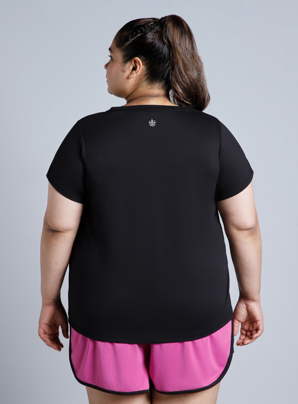 Women's Black Training Essential Plus Size Regular Fit T-shirt