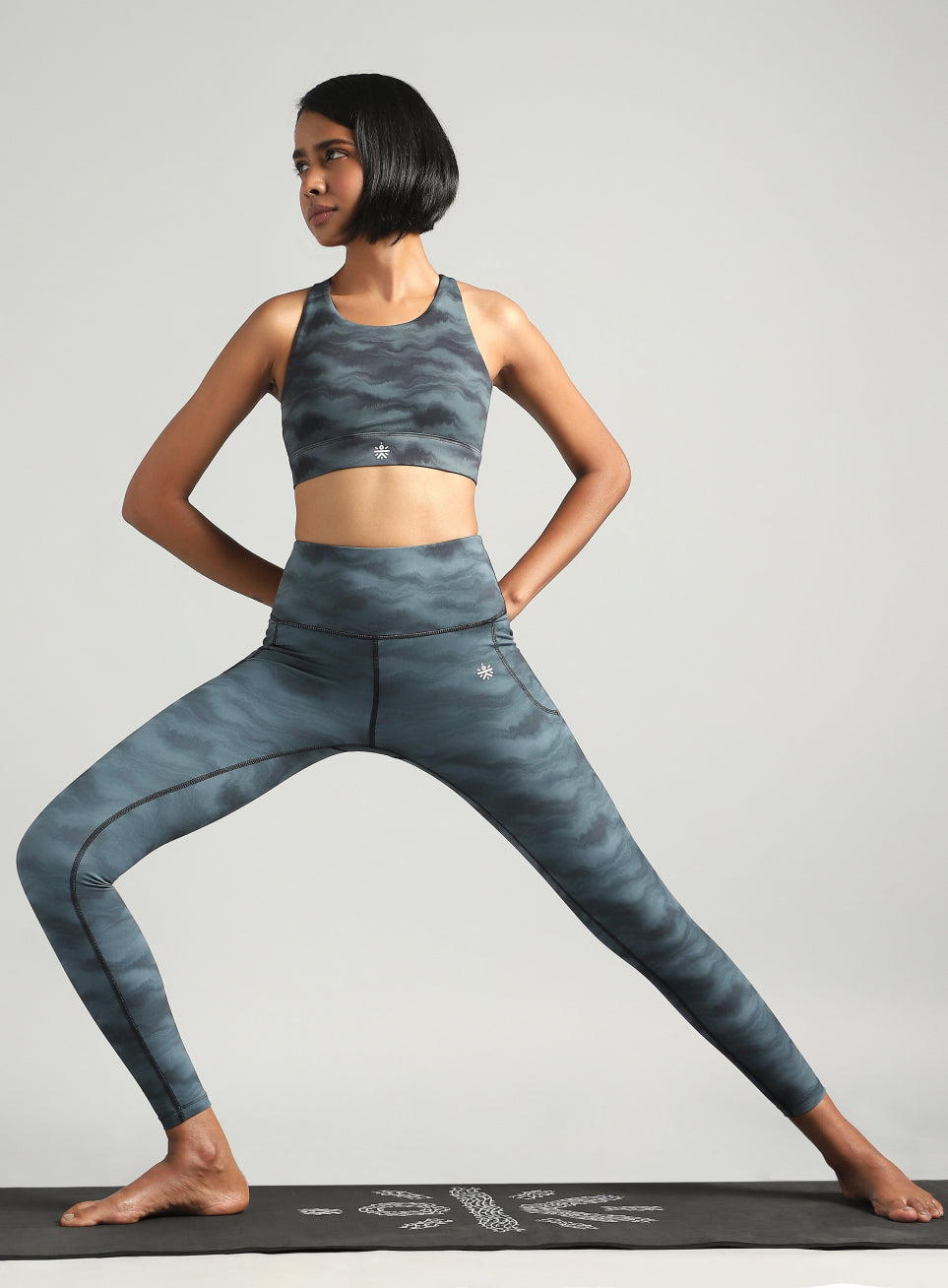 Women's Grey Earthy Texture Printed High Support Sports Bra