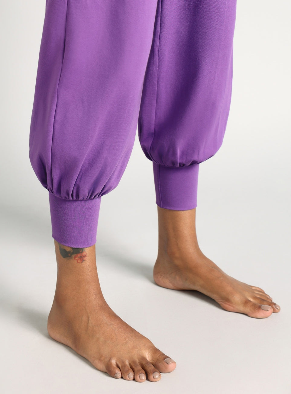 Women's Purple Flow Form Yoga Relaxed Fit Joggers