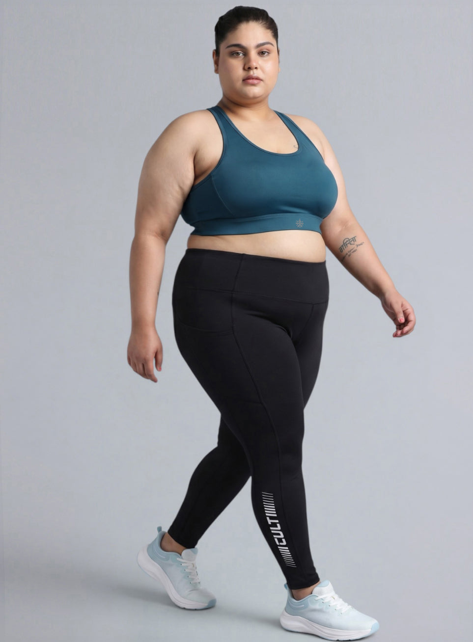 Women's Green Racer Back Hook Running High Support Plus Size Sports Bra
