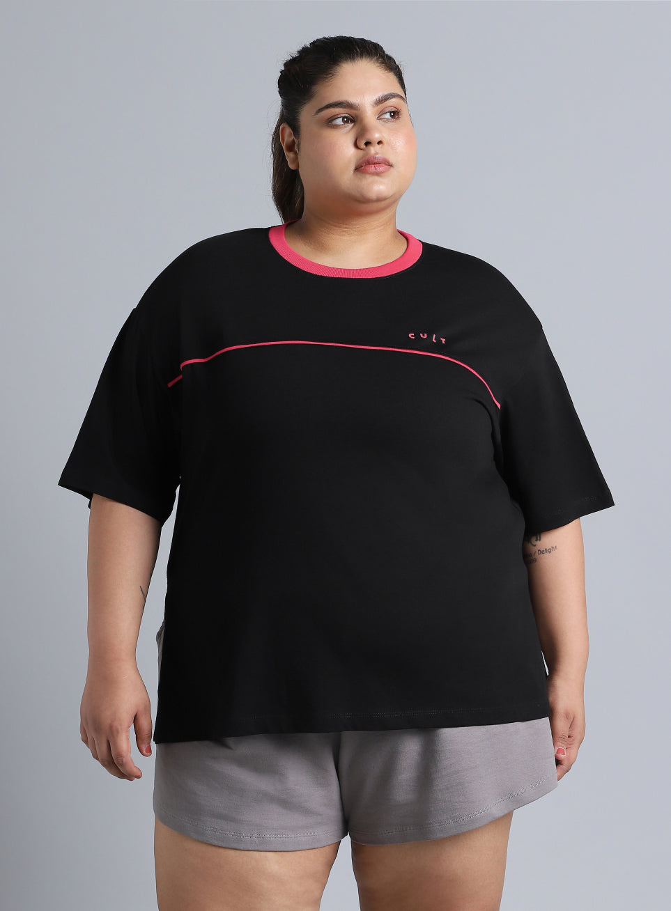 Women's Black Cult Classic Oversized Fit Plus Size T-shirt
