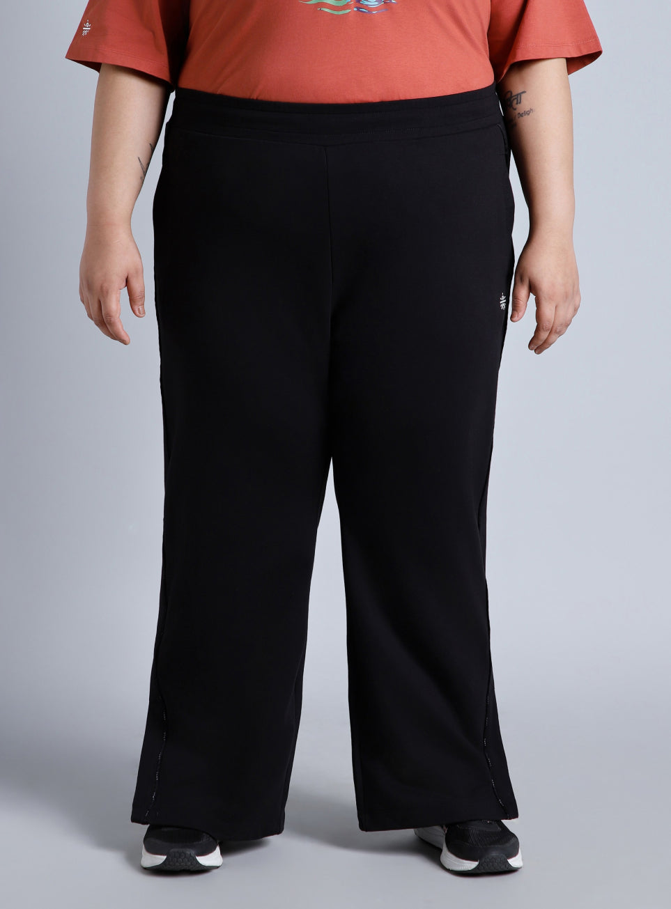 Women's Black Panelled Straight Fit Plus Size Trackpants
