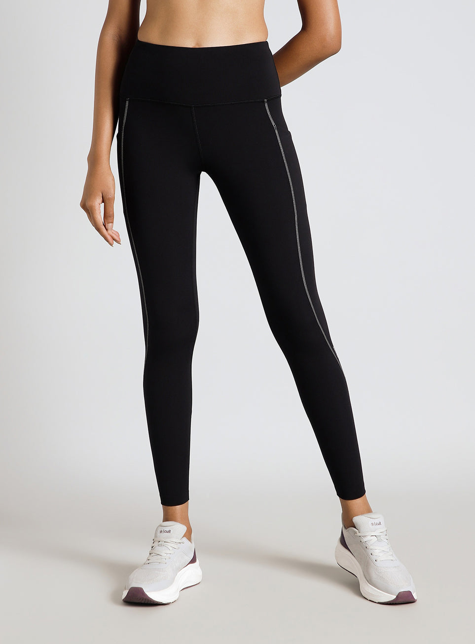 Women's Black Hyper Vent Running COMFlex Tights