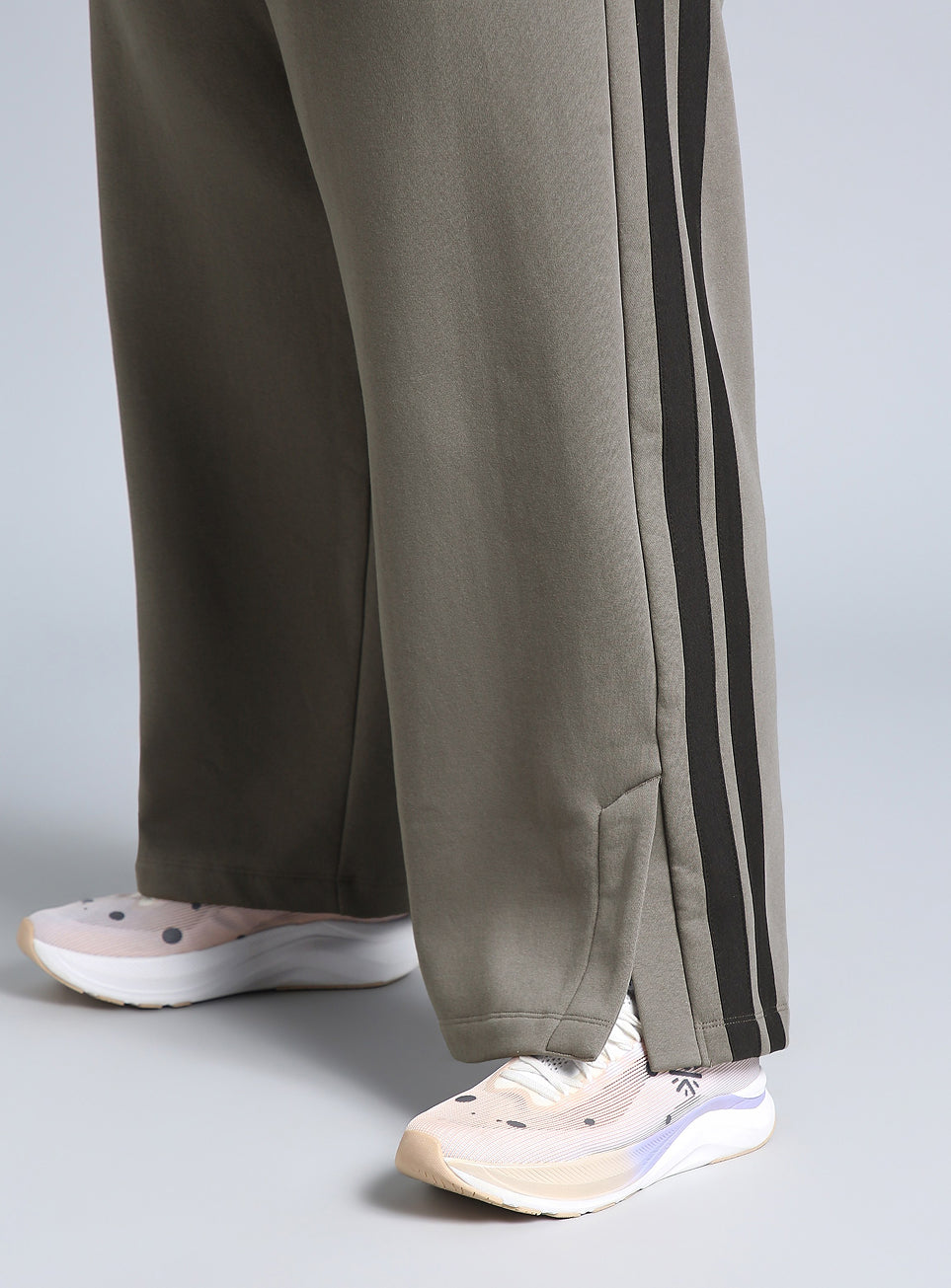 Women's Grey Plus Size Elevated Athleisure Trackpants