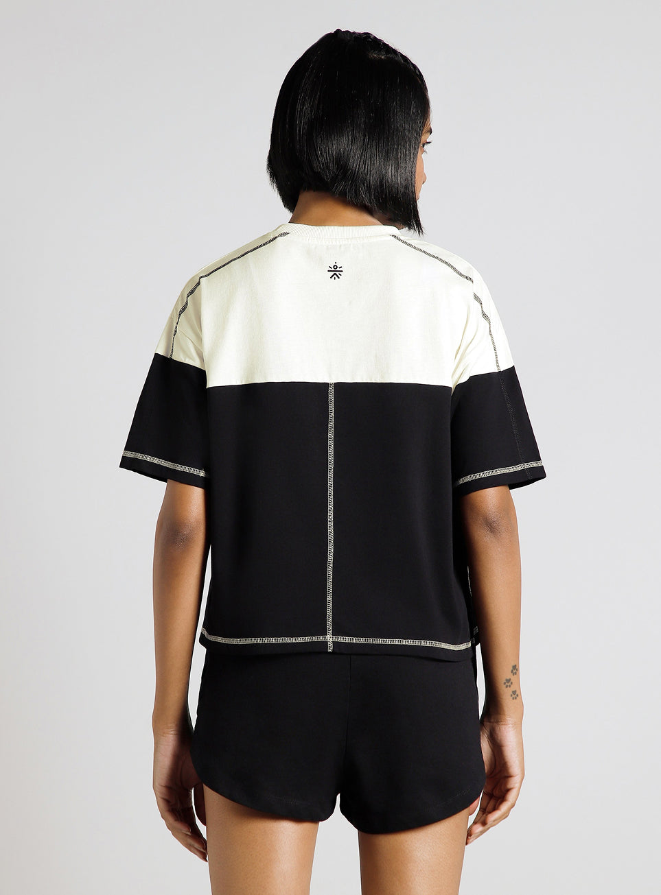 Women's Black Colourblocked Boxy Fit T-shirt
