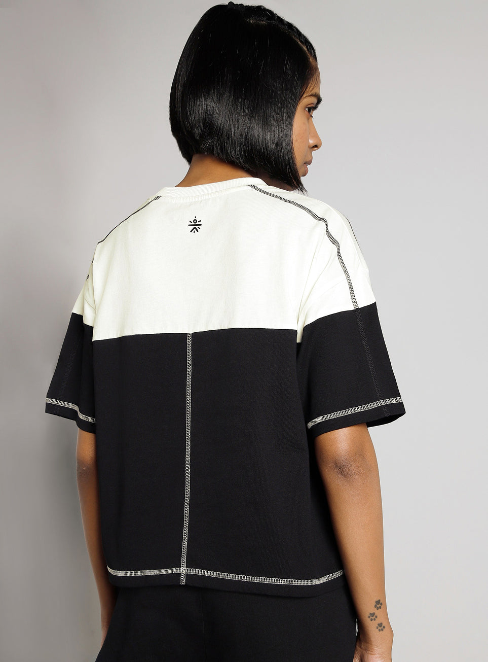 Women's Black Colourblocked Boxy Fit T-shirt